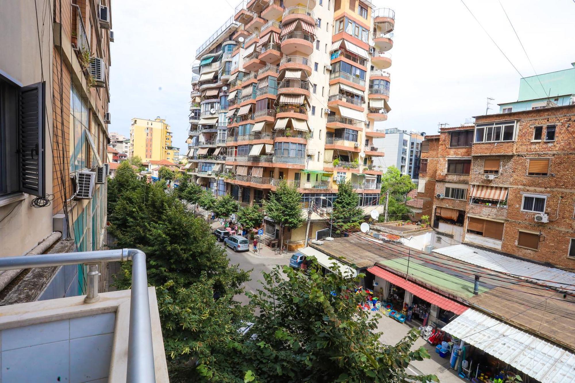 New Bazar Selvia Apartment تيرانا المظهر الخارجي الصورة